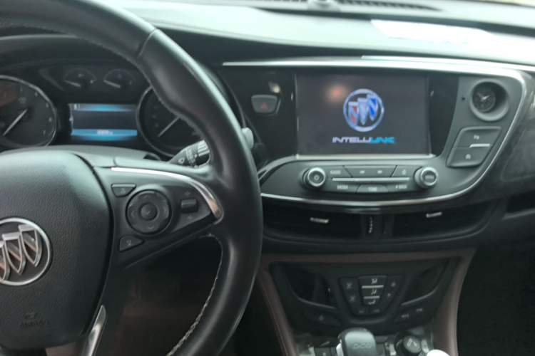 Used Buick Envision 2016 20T Two-Wheel-Drive Elite Model Center Console