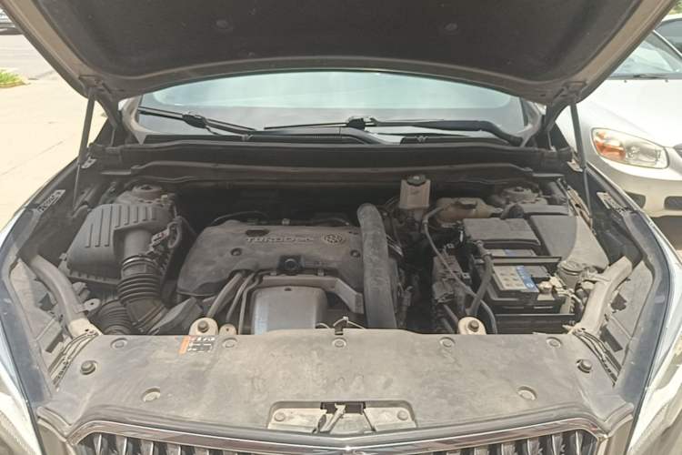 Used Buick Envision 2016 28T Four-Wheel Drive Luxury Model Engine Bay