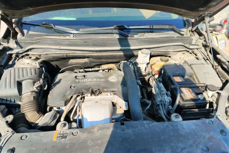 Used Buick Envision 2016 28T Four-Wheel Drive Luxury Model Engine Bay