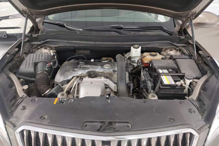 Used Buick Envision 2016 28T Four-Wheel Drive Elite Version Engine Bay