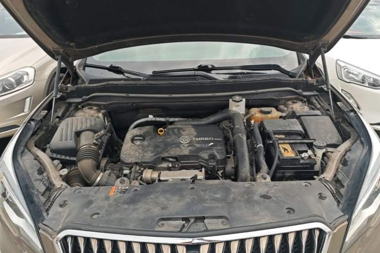 Used Buick Envision 2016 20T Four-Wheel Drive Elite Model Engine Bay