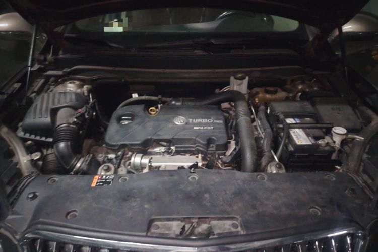 Used Buick Envision 2016 20T Four-Wheel Drive Luxury Model Engine Bay