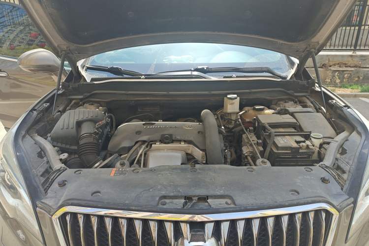 Used Buick Envision 2016 28T Four-Wheel Drive Luxury Model Engine Bay