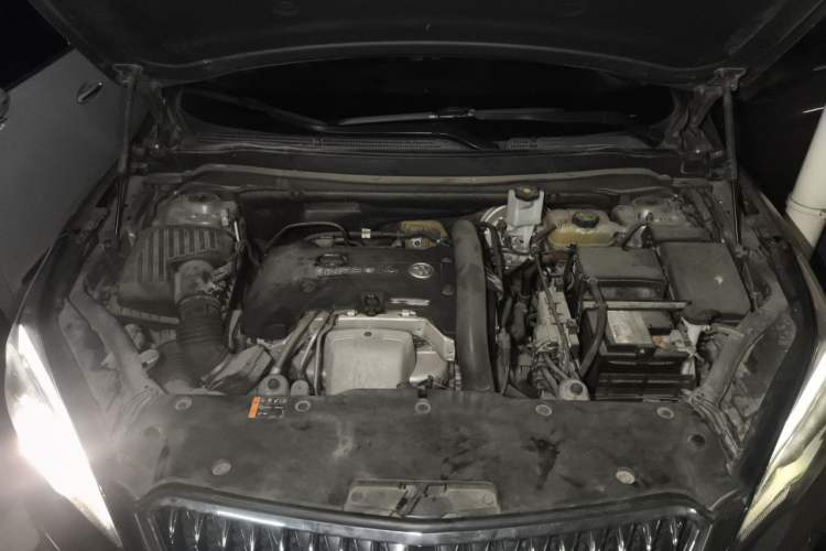 Used Buick Envision 2016 28T Four-Wheel Drive Elite Version Engine Bay