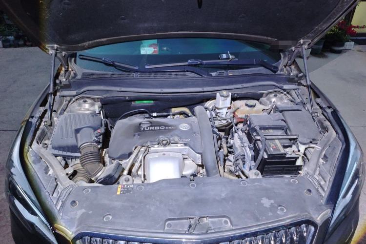 Used Buick Envision 2016 28T Four-Wheel Drive Luxury Model Engine Bay