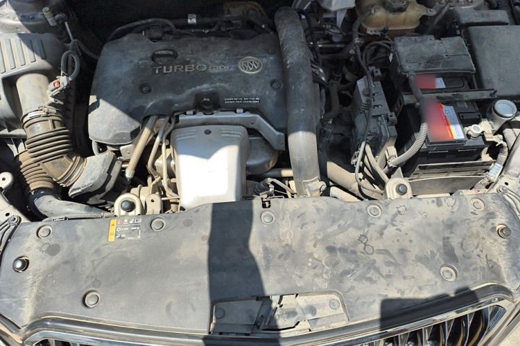 Used Buick Envision 2016 28T Four-Wheel Drive Luxury Model Engine Bay