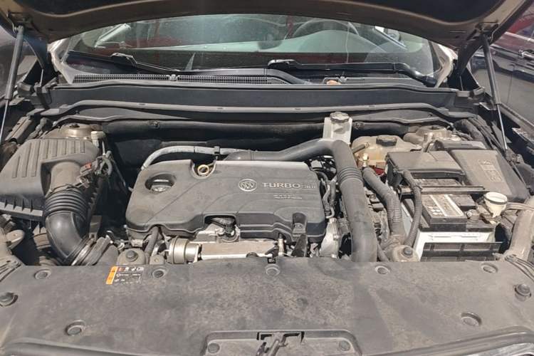 Used Buick Envision 2016 20T Two-Wheel Drive Leading Version Engine Bay