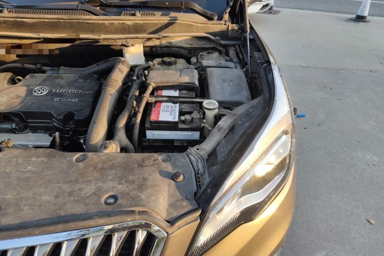 Used Buick Envision 2016 20T Two-Wheel-Drive Elite Model Engine Bay Left