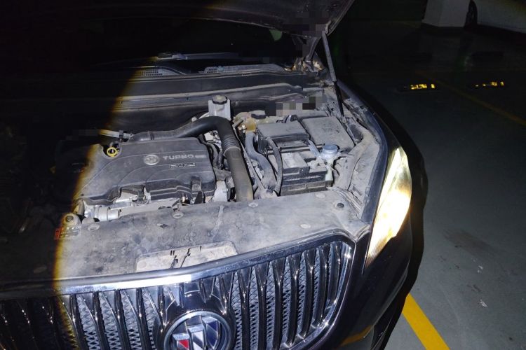 Used Buick Envision 2016 20T Two-Wheel-Drive Elite Model Engine Bay Left
