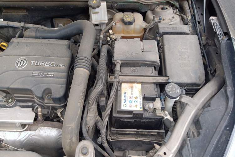 Used Buick Envision 2016 20T Two-Wheel Drive Leading Version Engine Bay Left