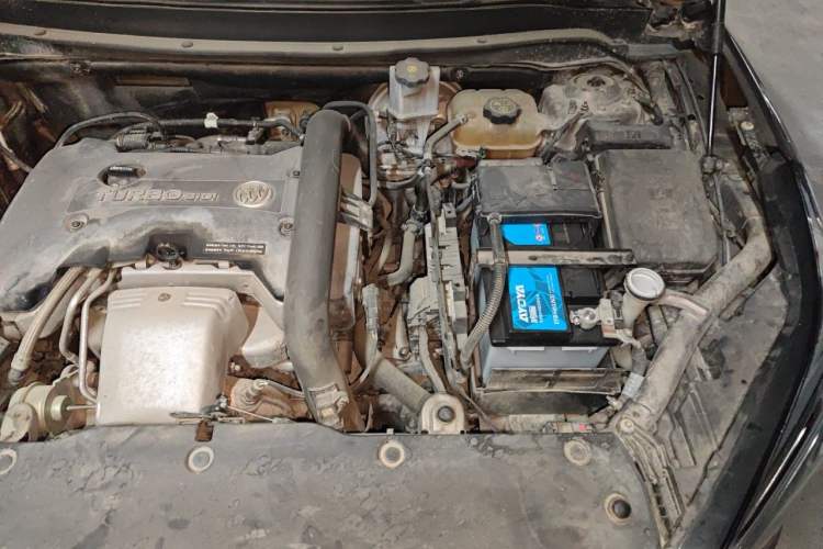 Used Buick Envision 2016 28T Four-Wheel Drive Elite Version Engine Bay Left