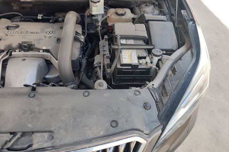 Used Buick Envision 2016 28T Four-Wheel Drive Luxury Model Engine Bay Left