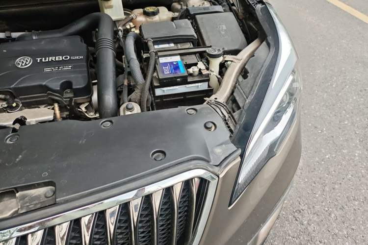 Used Buick Envision 2016 20T Two-Wheel-Drive Elite Model Engine Bay Left