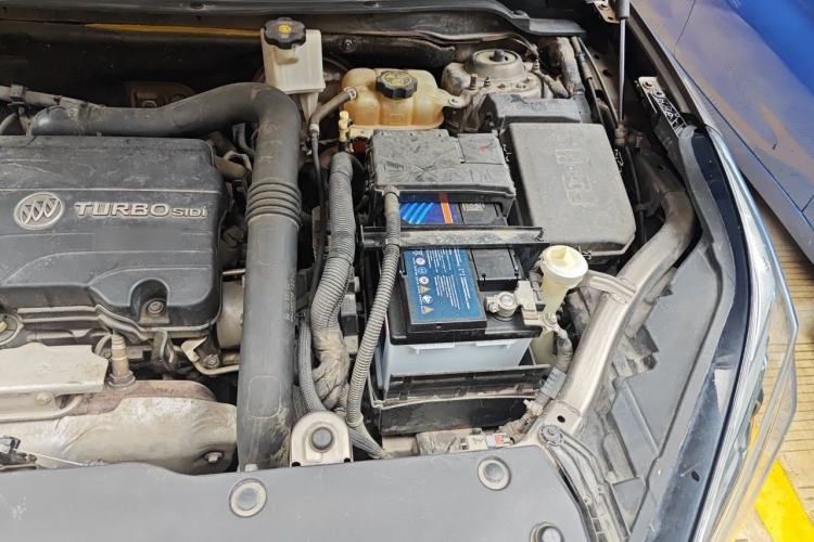 Used Buick Envision 2016 20T Two-Wheel-Drive Elite Model Engine Bay Left