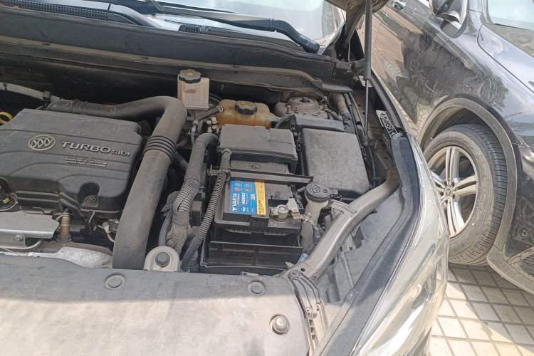 Used Buick Envision 2016 20T Two-Wheel Drive Leading Version Engine Bay Left