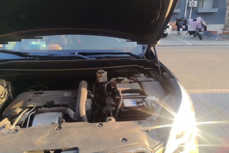 Used Buick Envision 2016 28T Four-Wheel Drive Luxury Model Engine Bay Left