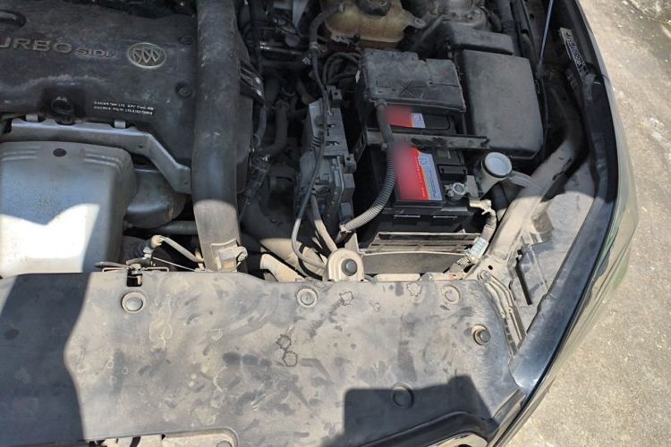 Used Buick Envision 2016 28T Four-Wheel Drive Luxury Model Engine Bay Left
