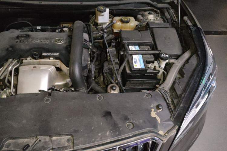 Used Buick Envision 2016 28T Four-Wheel Drive Elite Version Engine Bay Left