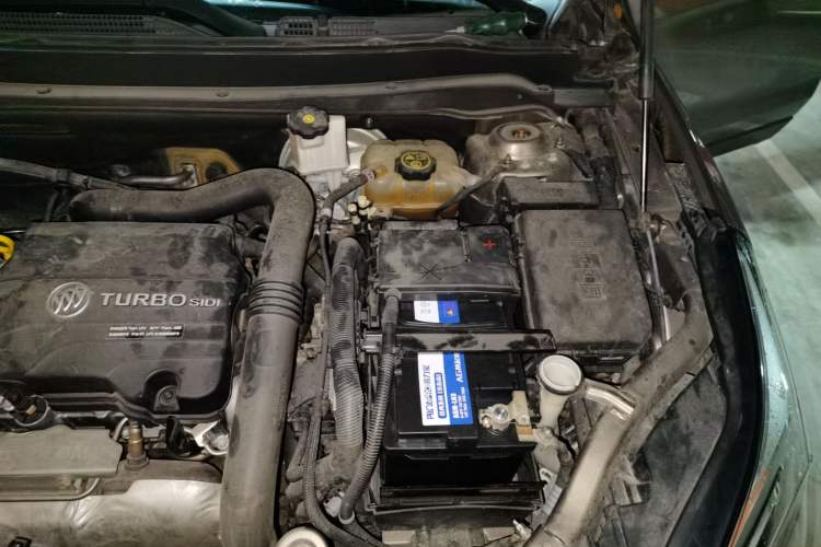 Used Buick Envision 2016 20T Two-Wheel Drive Leading Version Engine Bay Left