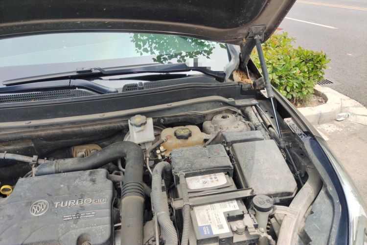 Used Buick Envision 2016 20T Two-Wheel-Drive Elite Model Engine Bay Left