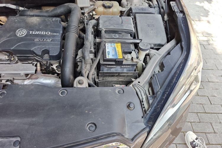 Used Buick Envision 2016 20T Two-Wheel-Drive Elite Model Engine Bay Left