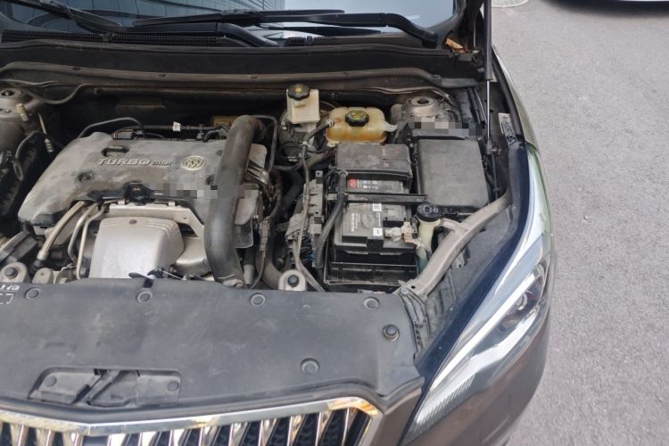 Used Buick Envision 2016 28T Four-Wheel Drive Luxury Model Engine Bay Left