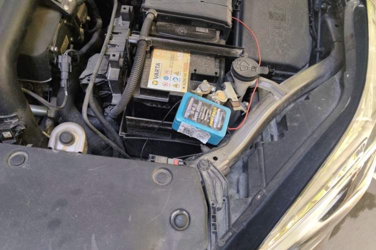 Used Buick Envision 2016 28T Four-Wheel Drive Elite Version Engine Bay Left