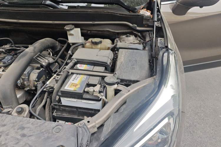 Used Buick Envision 2016 28T Four-Wheel Drive Elite Version Engine Bay Left