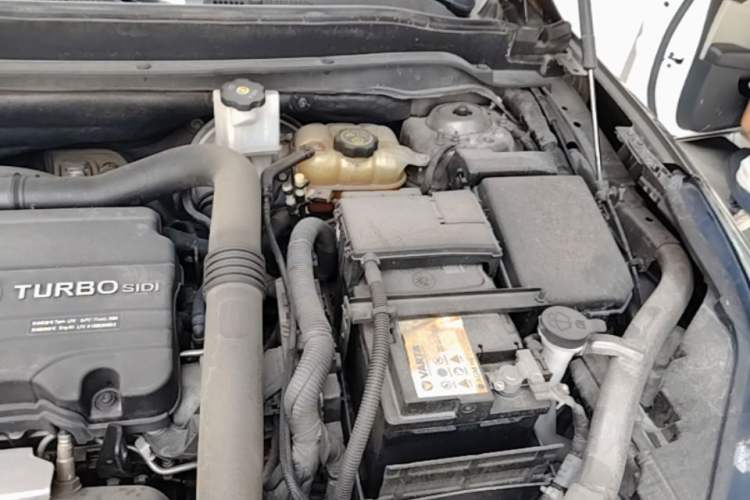 Used Buick Envision 2016 20T Two-Wheel-Drive Elite Model Engine Bay Left
