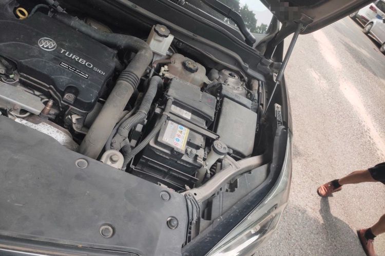 Used Buick Envision 2016 20T Two-Wheel-Drive Elite Model Engine Bay Left