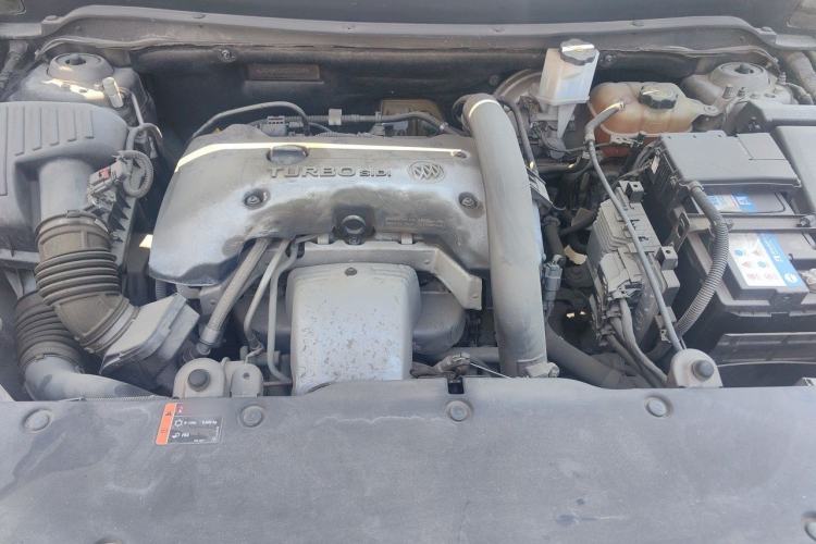 Used Buick Envision 2016 28T Four-Wheel Drive Luxury Model Engine Bay