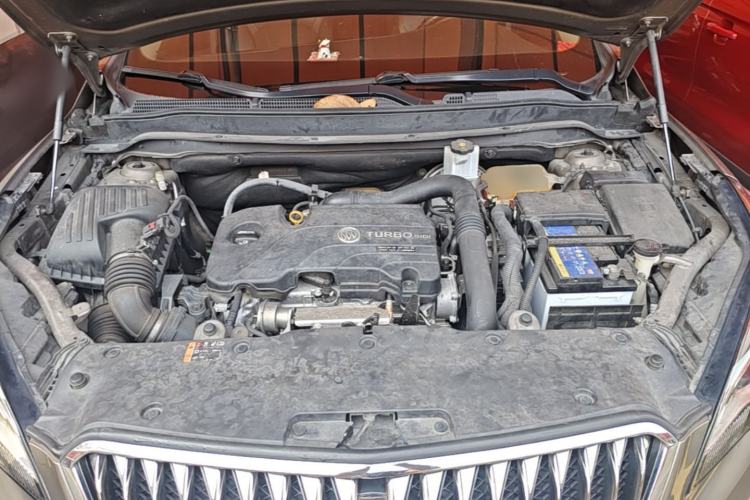 Used Buick Envision 2016 20T Two-Wheel-Drive Elite Model Engine Bay