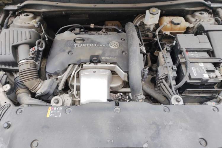 Used Buick Envision 2016 28T Four-Wheel Drive Luxury Model Engine Bay
