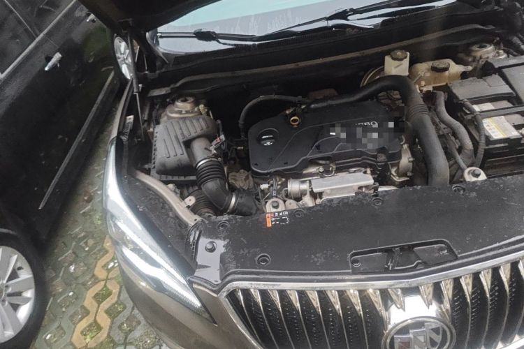 Used Buick Envision 2016 20T Two-Wheel-Drive Elite Model Engine Bay Right
