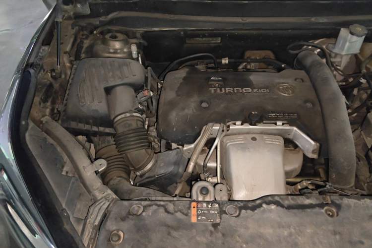 Used Buick Envision 2016 28T Four-Wheel Drive Luxury Model Engine Bay Right