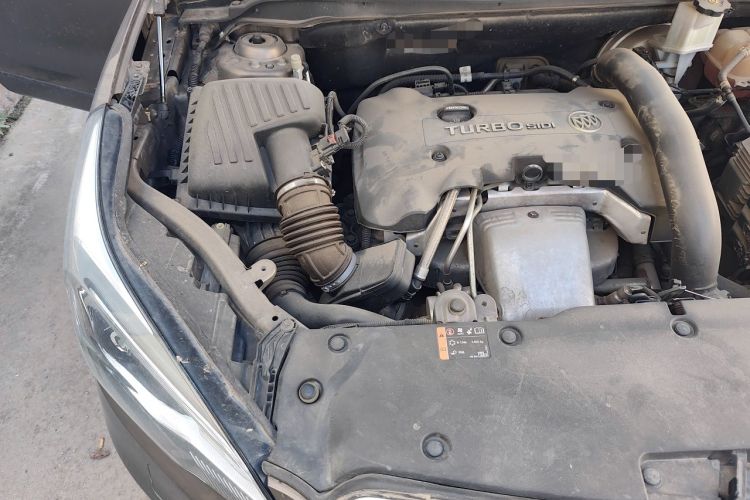 Used Buick Envision 2016 28T Four-Wheel Drive Luxury Model Engine Bay Right