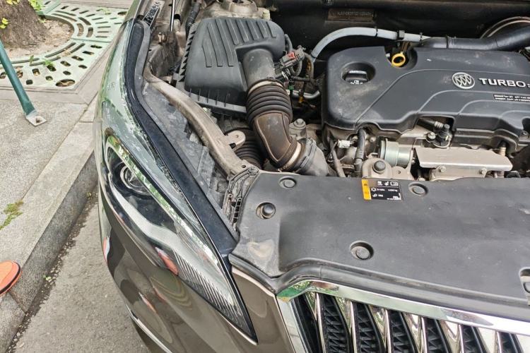 Used Buick Envision 2016 20T Two-Wheel-Drive Elite Model Engine Bay Right