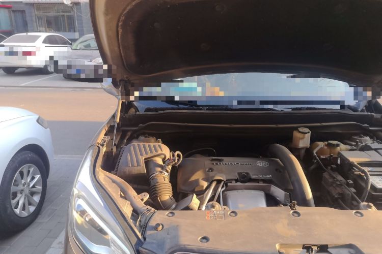 Used Buick Envision 2016 28T Four-Wheel Drive Luxury Model Engine Bay Right