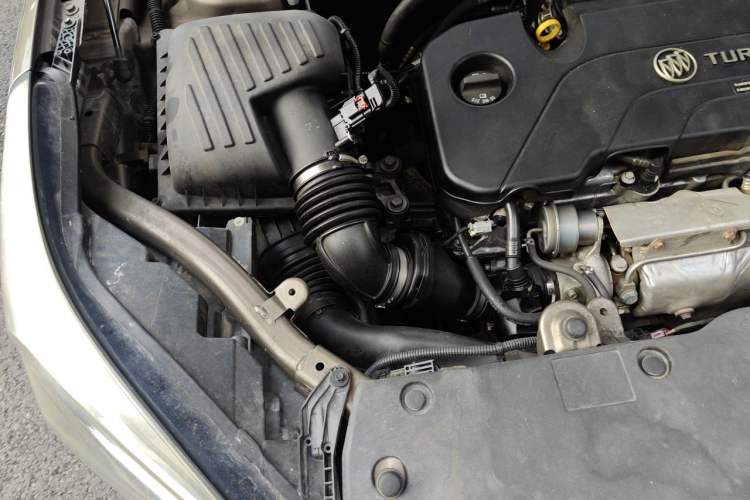 Used Buick Envision 2016 20T Two-Wheel Drive Leading Version Engine Bay Right