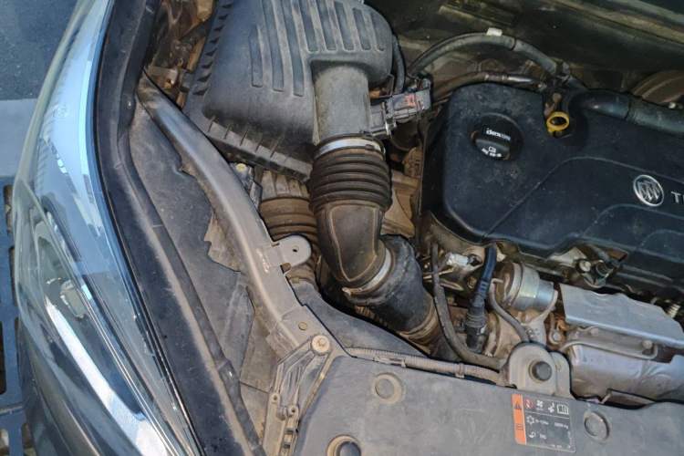 Used Buick Envision 2016 20T Two-Wheel Drive Leading Version Engine Bay Right
