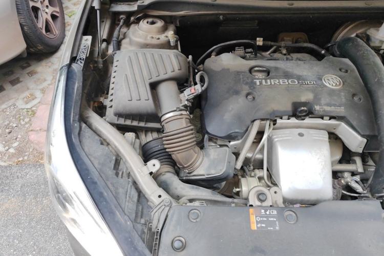 Used Buick Envision 2016 28T Four-Wheel Drive Luxury Model Engine Bay Right