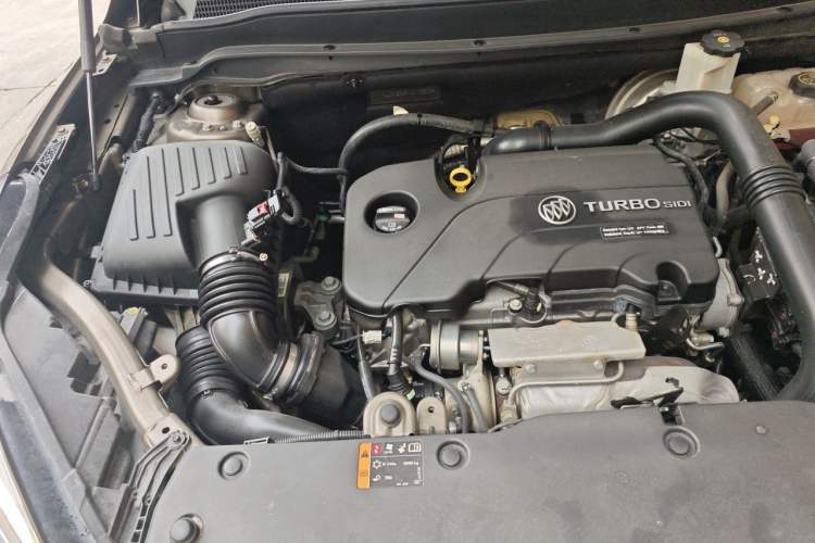 Used Buick Envision 2016 20T Two-Wheel Drive Leading Version Engine Bay Right