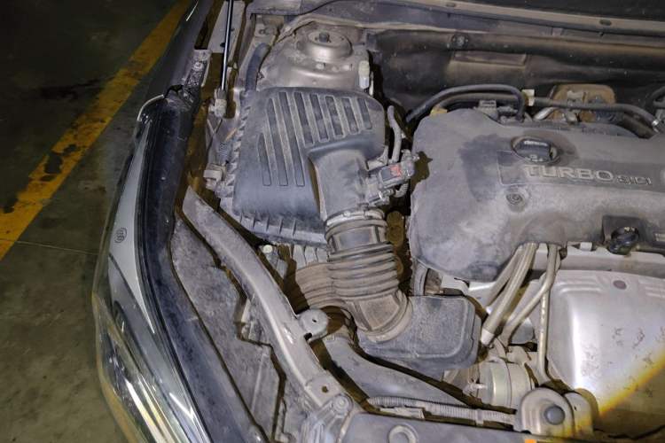 Used Buick Envision 2016 28T Four-Wheel Drive Elite Version Engine Bay Right