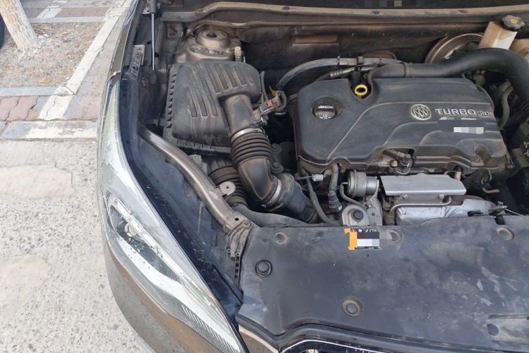 Used Buick Envision 2016 20T Two-Wheel Drive Leading Version Engine Bay Right