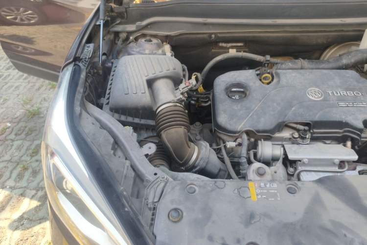 Used Buick Envision 2016 20T Two-Wheel Drive Leading Version Engine Bay Right