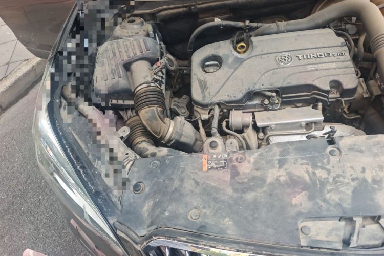 Used Buick Envision 2016 20T Four-Wheel Drive Luxury Model Engine Bay Right