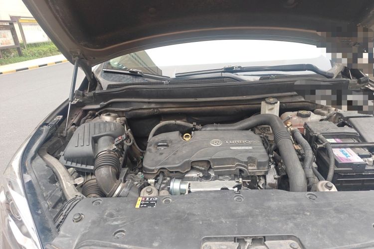 Used Buick Envision 2016 20T Two-Wheel-Drive Elite Model Engine Bay Right
