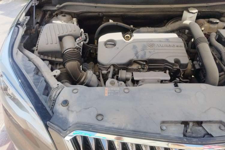 Used Buick Envision 2016 20T Two-Wheel-Drive Elite Model Engine Bay Right