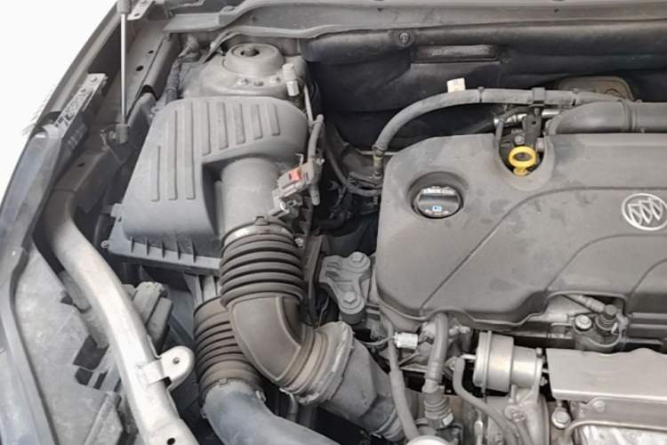 Used Buick Envision 2016 20T Two-Wheel-Drive Elite Model Engine Bay Right