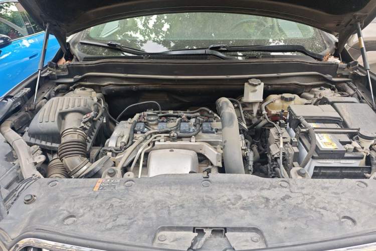 Used Buick Envision 2016 28T Four-Wheel Drive Elite Version Engine Bay